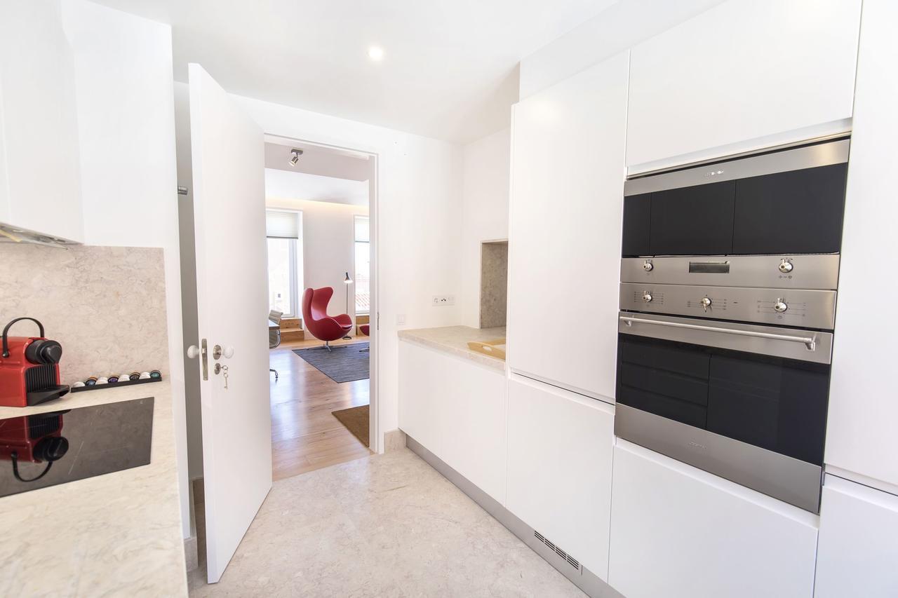 Lovelystay - Luxury Oasis In Bairro Alto Lisboa Exteriör bild