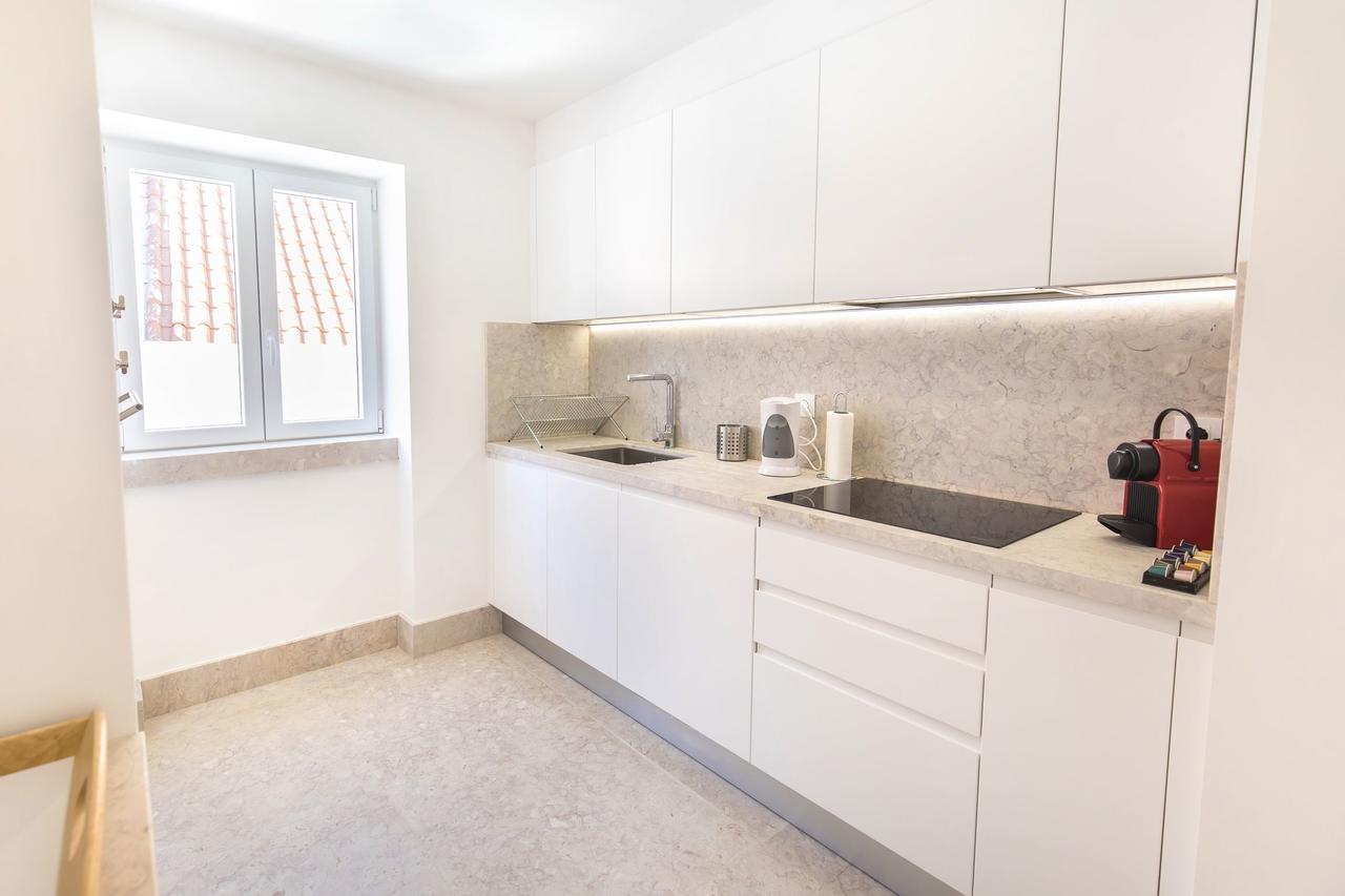 Lovelystay - Luxury Oasis In Bairro Alto Lisboa Exteriör bild
